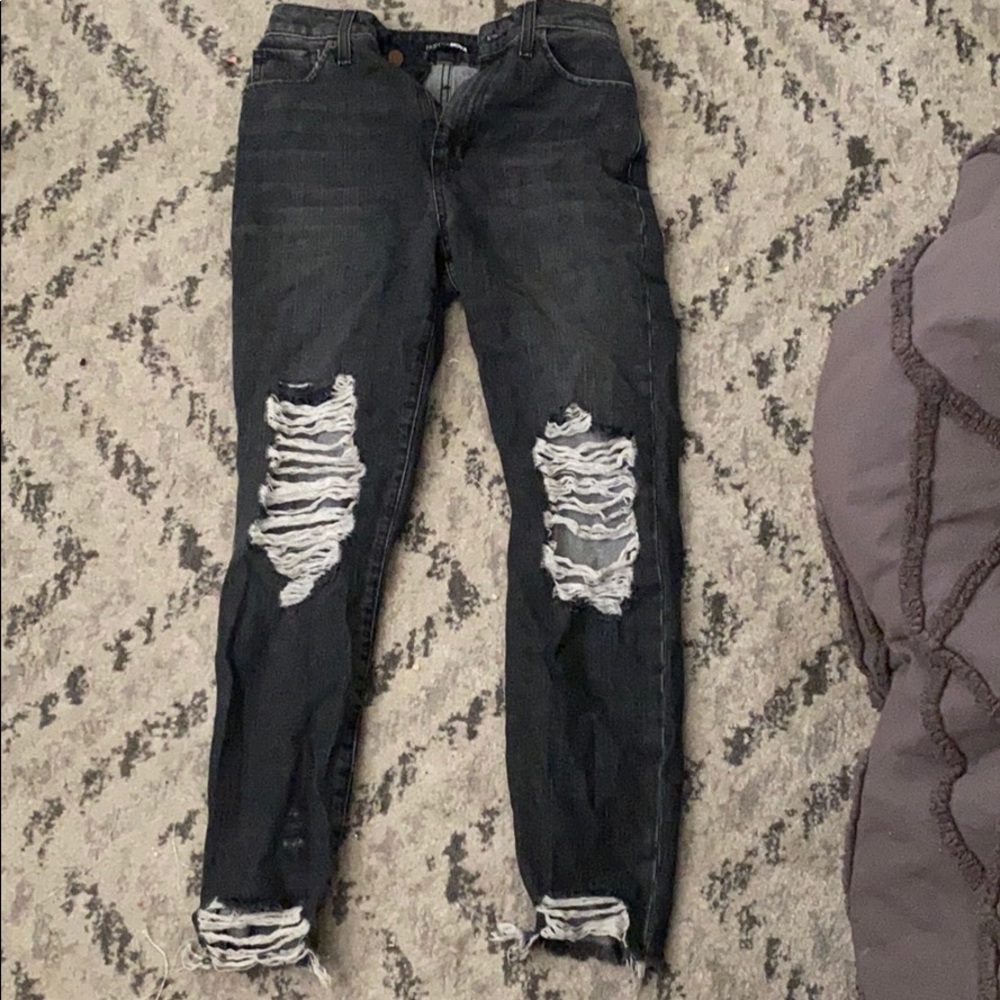 Cute Ripped Boyfriend Jeans